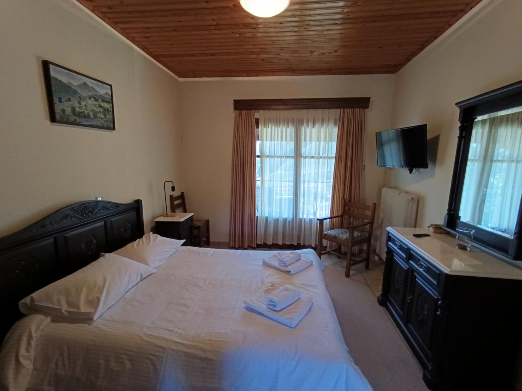 2 Alonia Hotel Anatoliki Frangista Стая снимка